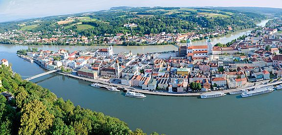 Passau_Panorama_Foto_Passau_Tourismus_e.V._-_FVA_Passau.jpg 